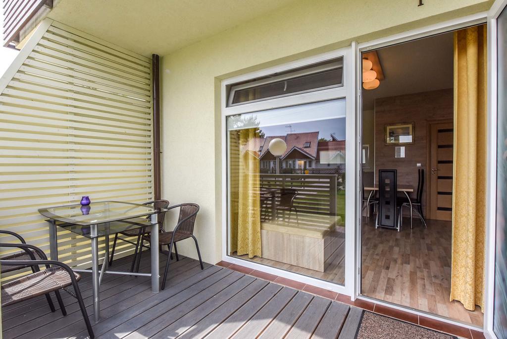 Apartamentai Trys Pusys Šventoji Kültér fotó