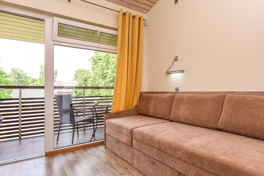 Apartamentai Trys Pusys Šventoji Kültér fotó
